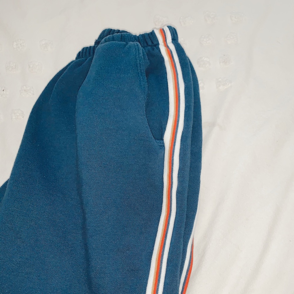 rainbow trimmed sweatpants🌈